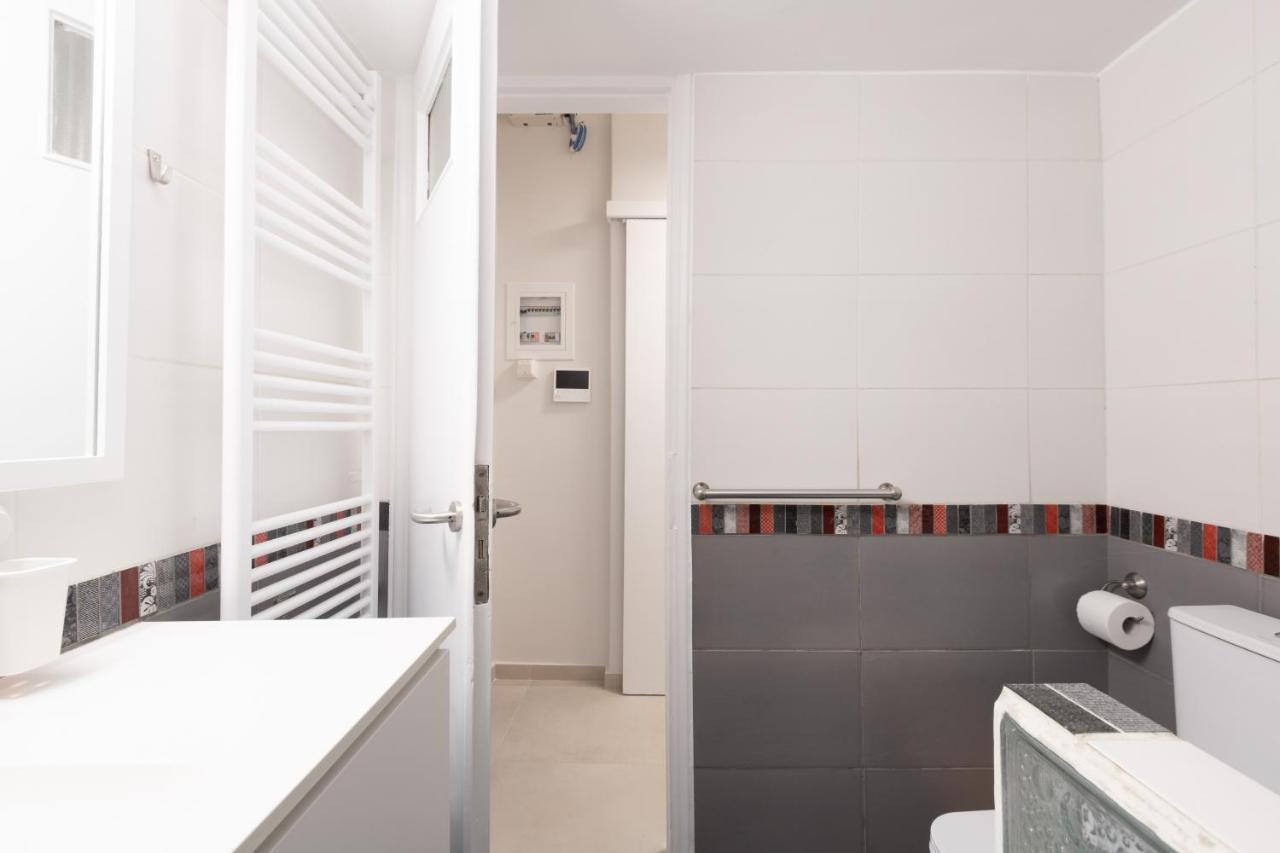 Modern 2-Bedroom Apt, 200M From The Acropolis Atény Exteriér fotografie