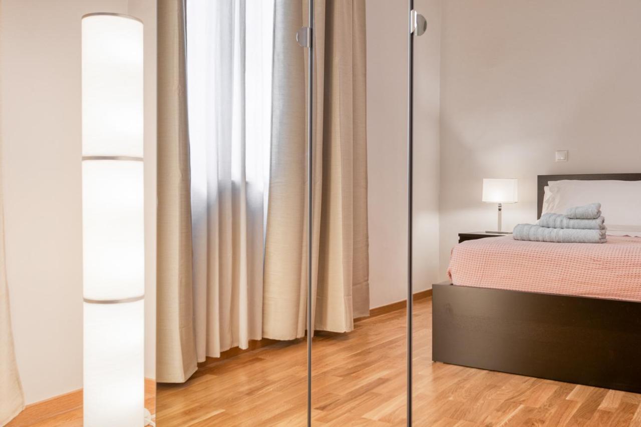 Modern 2-Bedroom Apt, 200M From The Acropolis Atény Exteriér fotografie